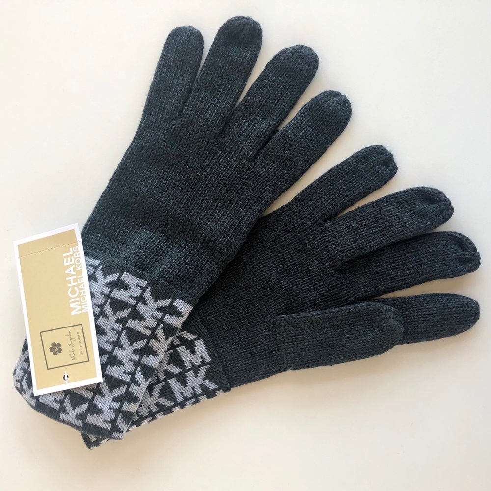Michael Kors - MK Logo Knit Cuffed Gloves - Grey